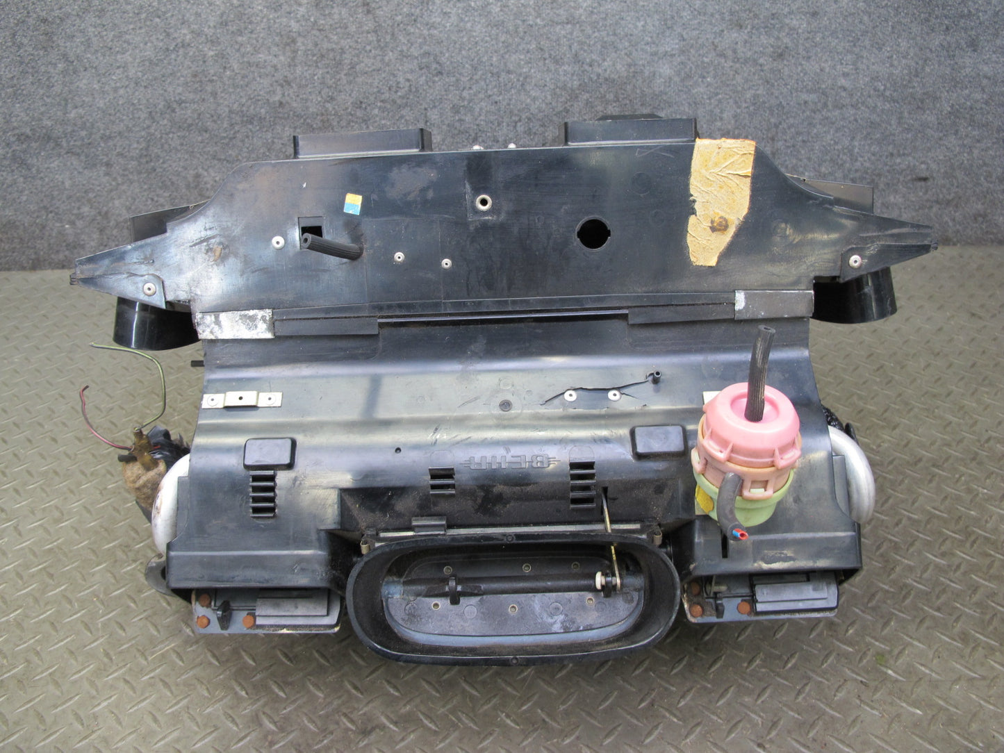 73-85 Mercedes R107 A/C Hvac Heater Core Box Assembly w Hose OEM