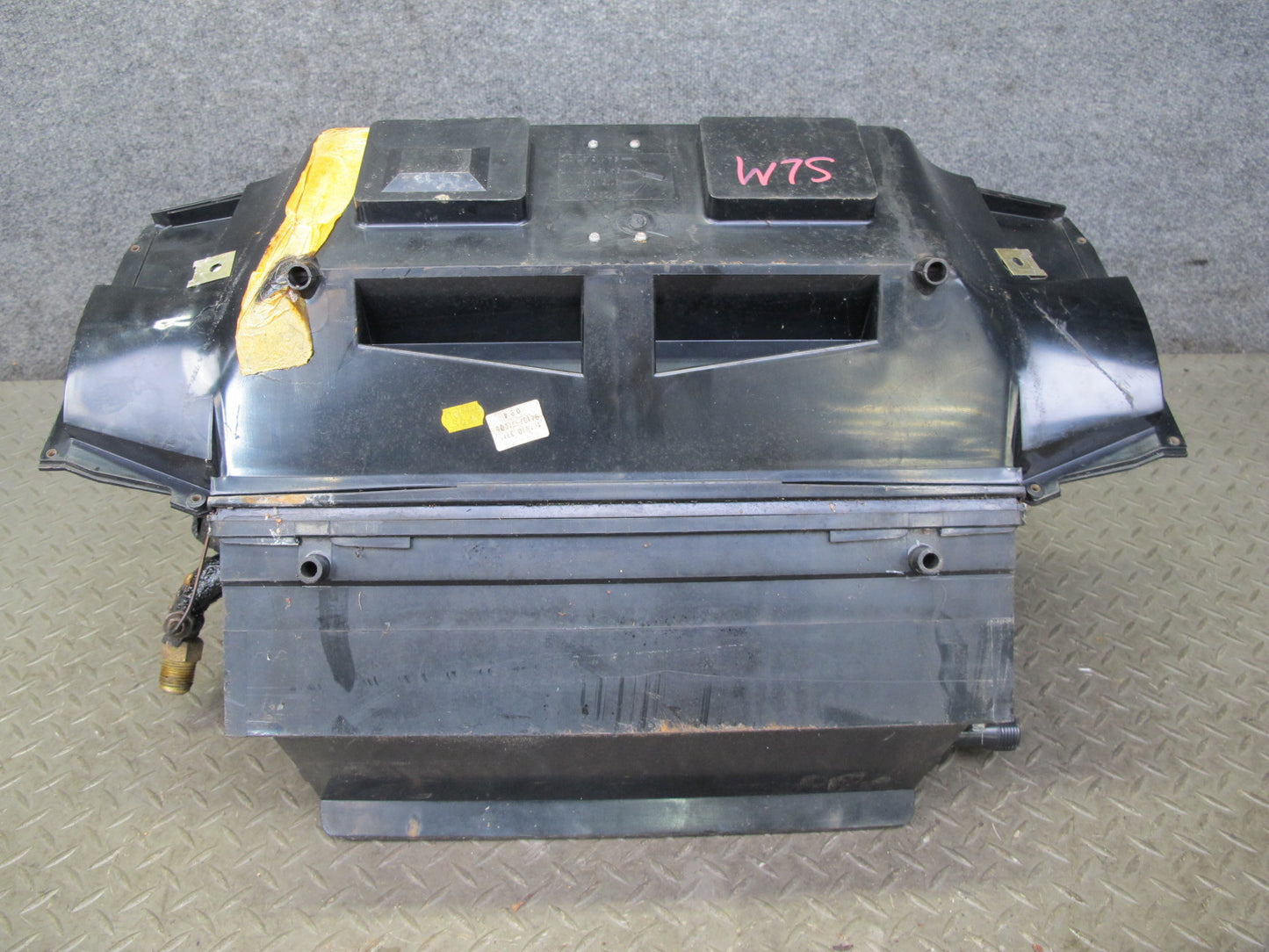 73-85 Mercedes R107 A/C Hvac Heater Core Box Assembly w Hose OEM