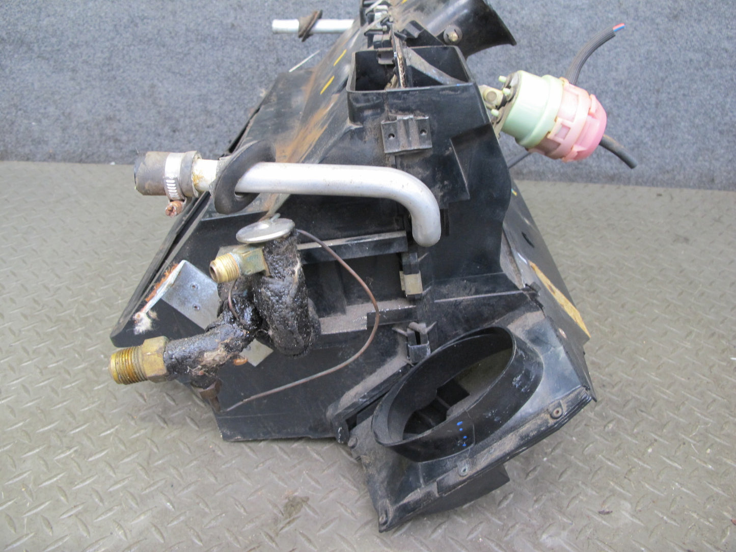73-85 Mercedes R107 A/C Hvac Heater Core Box Assembly w Hose OEM