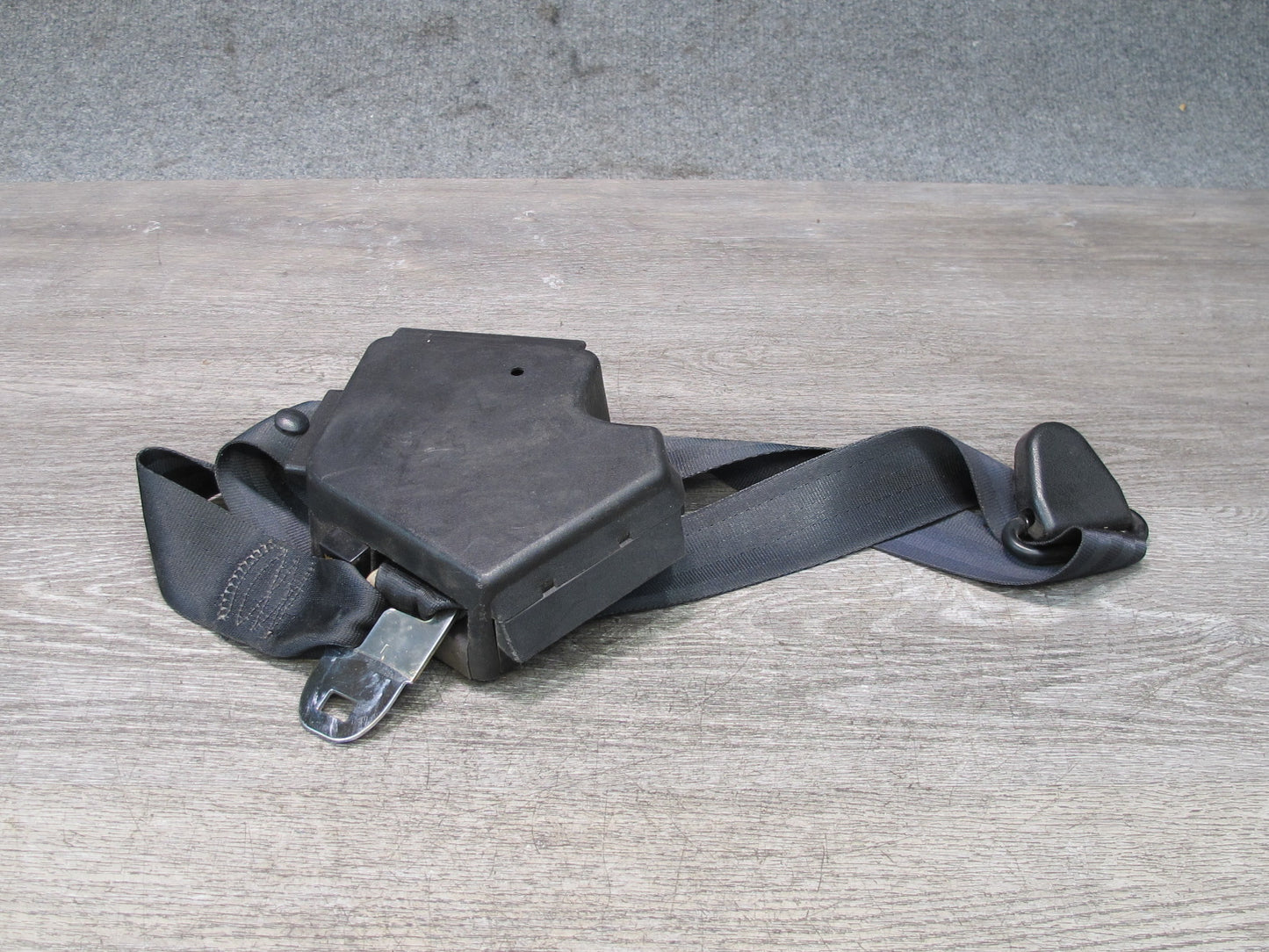 86-94 CHEVROLET CORVETTE C4 FRONT RIGHT & LEFT SIDE SEATBELT RETRACTOR SET OEM