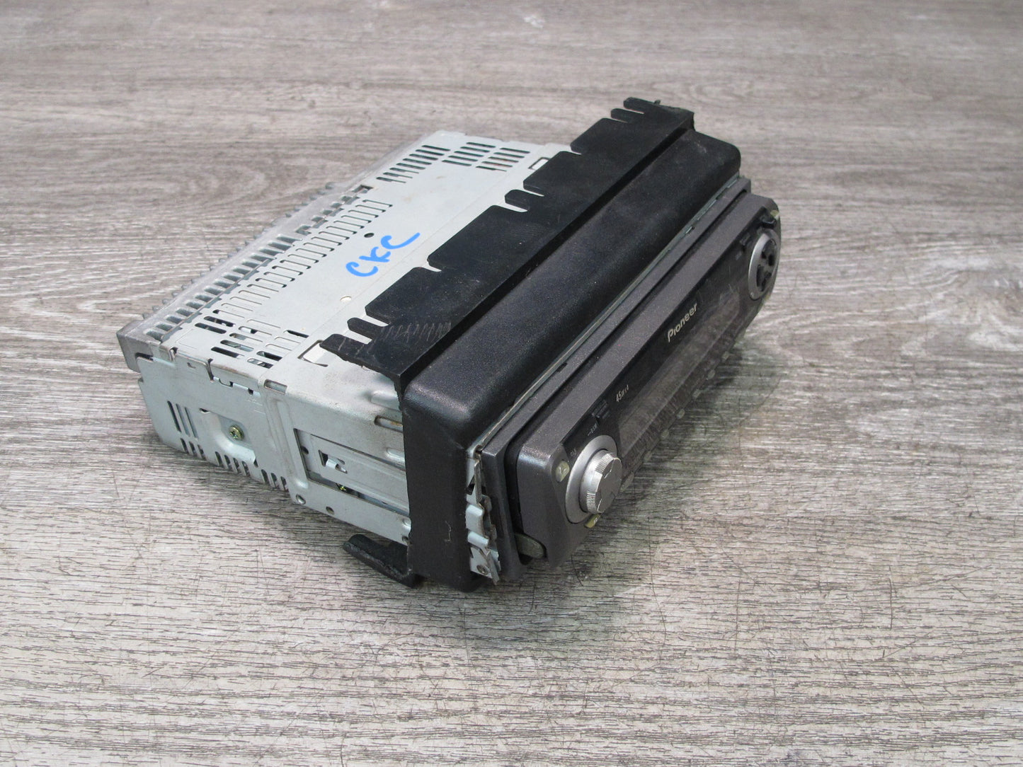 Pioneer DEH-24F Radio CD Player