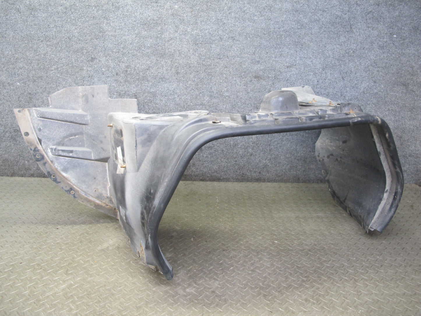 91-96 Chevrolet Corvette C4 Front Left Wheel Arch Fender Splash Guard Set OEM