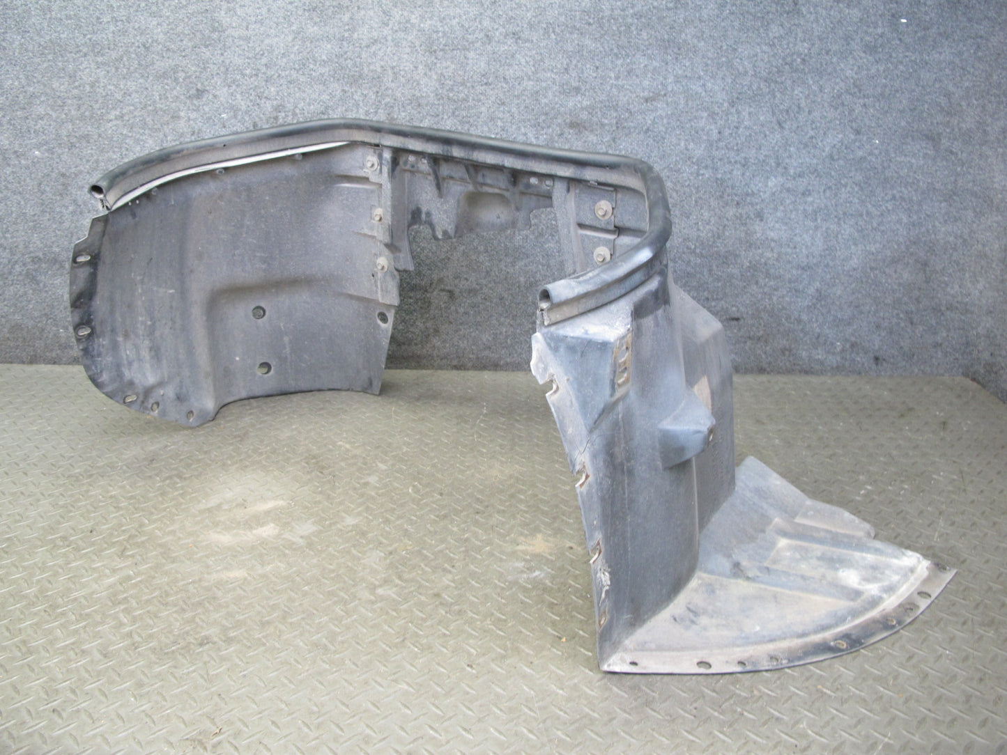 91-96 Chevrolet Corvette C4 Front Right Wheel Arch Fender Splash Guard Set OEM