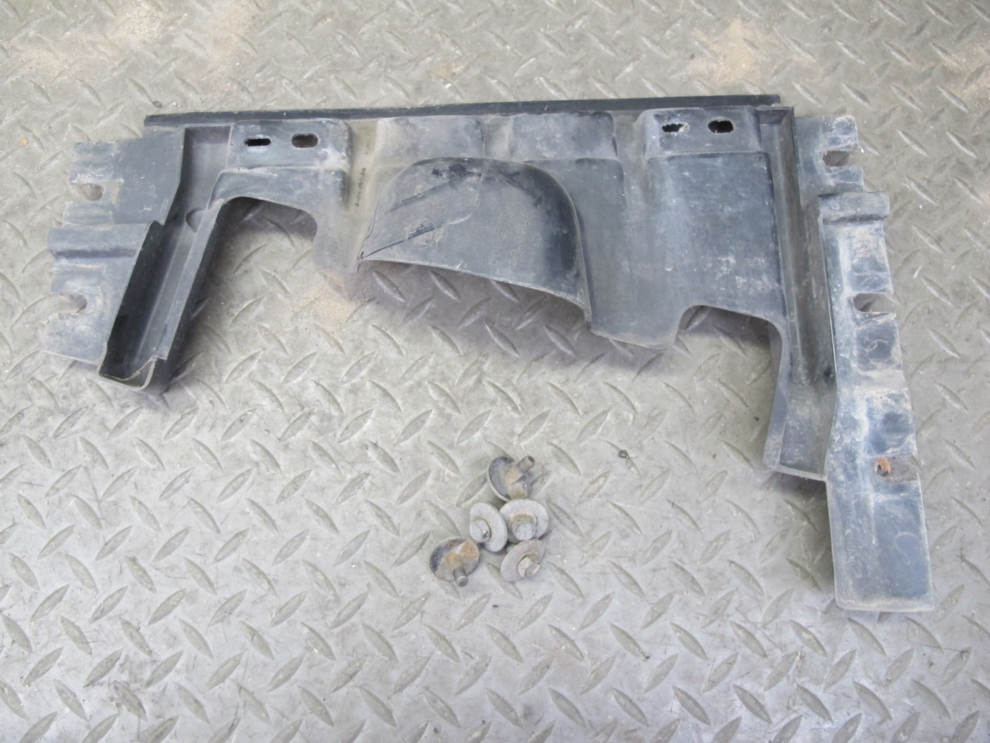 91-96 Chevrolet Corvette C4 Front Right Wheel Arch Fender Splash Guard Set OEM