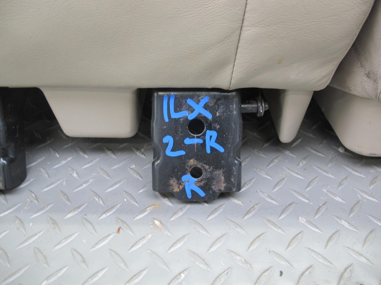 1998-2002 Lexus LX470 Rear Second ROW Left & Right Leather Seat Set of 2