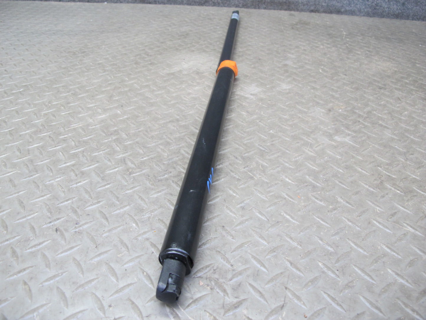 85-96 Chevrolet Corvette C4 Front Hood Strut Support PM9039 Aftermarket