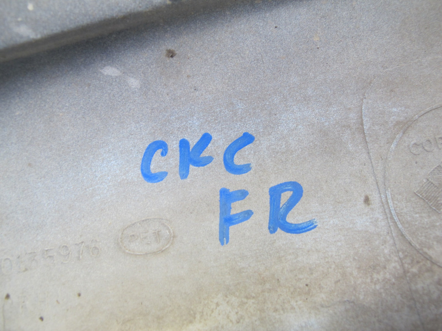 91-94 Chevrolet Corvette C4 Front Right Fender Lower Trim Molding 10135976 OEM
