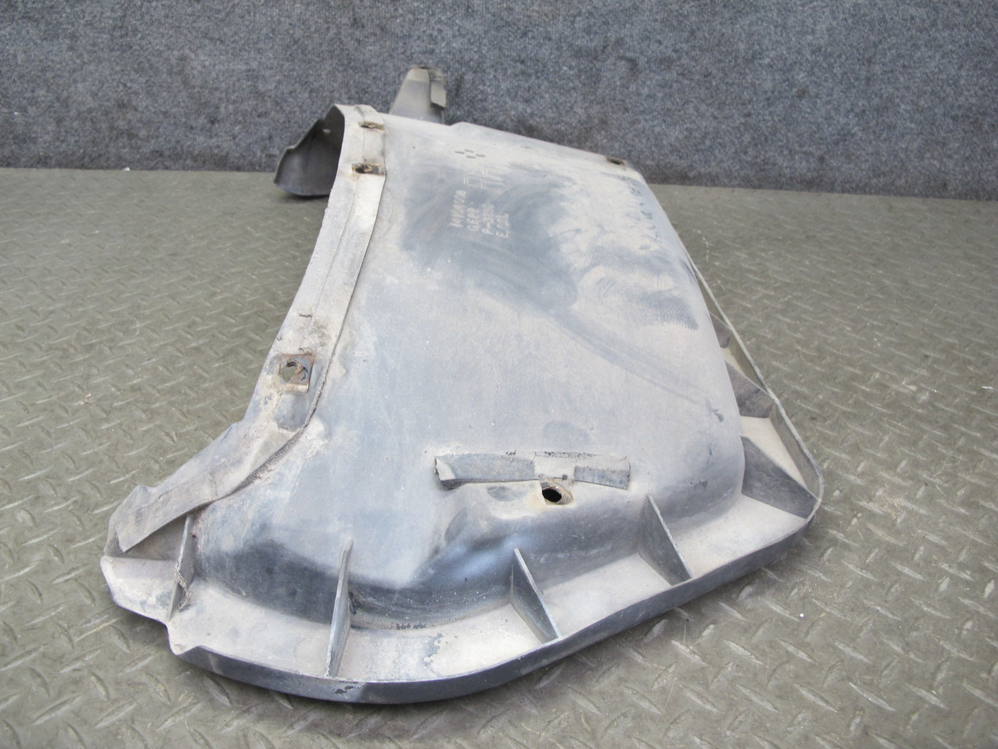 88-96 Chevrolet Corvette C4 Front Right Inner Fender Wheelhouse Panel OEM