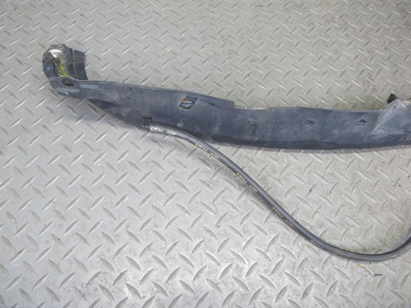 89-96 Chevrolet Corvette C4 Hood Cowl Seal Gasket 14104361 OEM