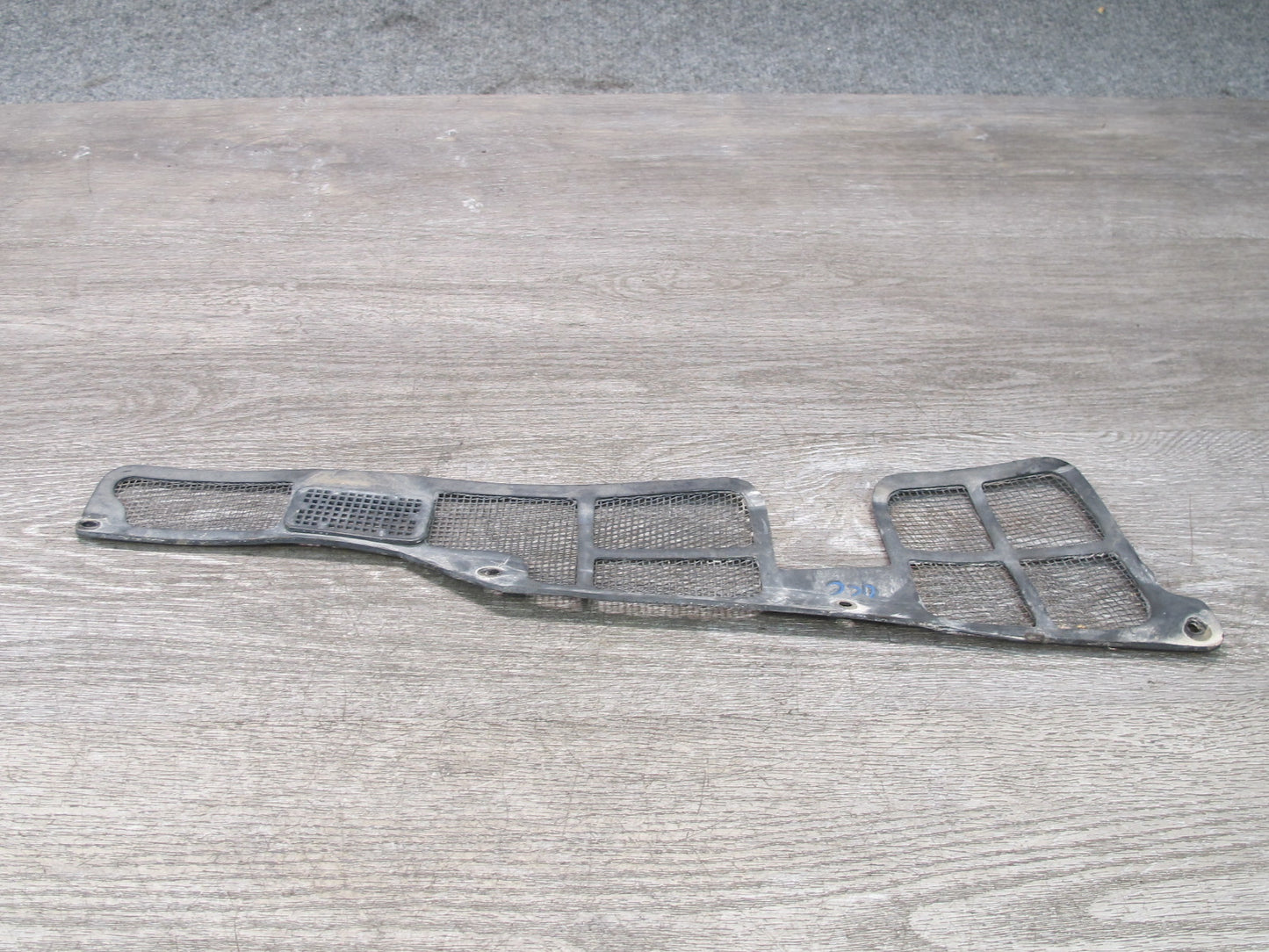 84-96 Chevrolet Corvette C4 Windshield Cowl Drain Screen Grille Trim Set OEM