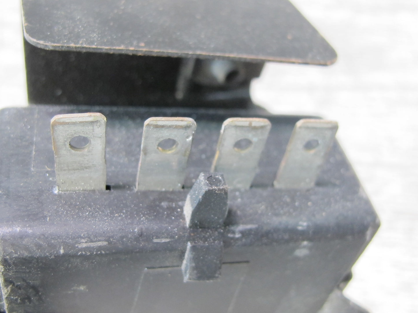 90-96 Chevrolet Corvette C4 Warning Alarm Buzzer Chime Module Relay OEM