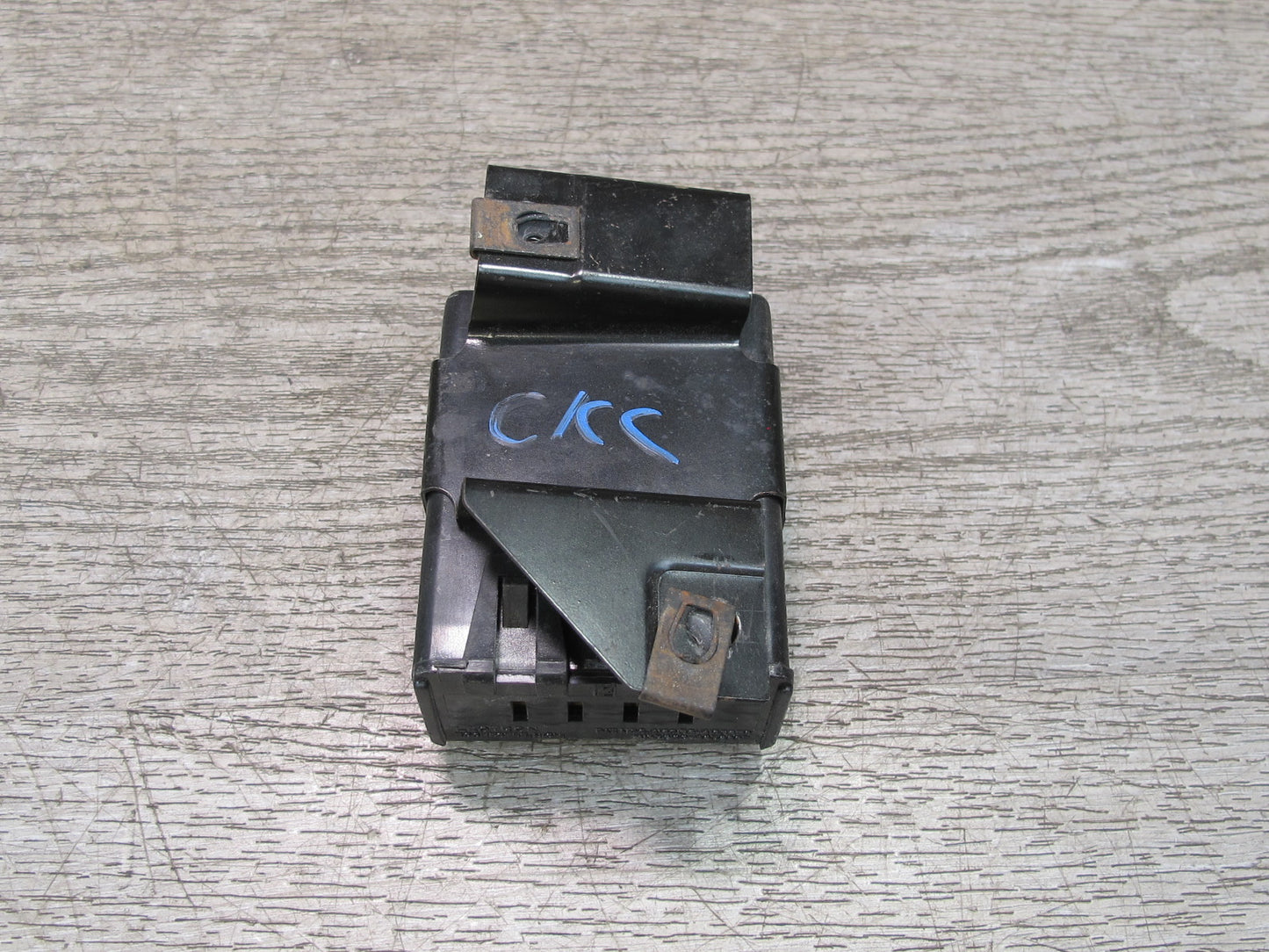 90-96 Chevrolet Corvette C4 Warning Alarm Buzzer Chime Module Relay OEM
