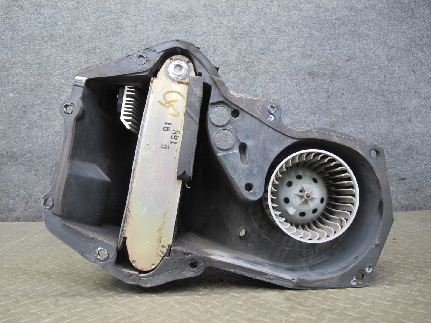 90-93 Chevrolet Corvette C4 A/C Air Conditioning Blower Motor Evaporator Box OEM