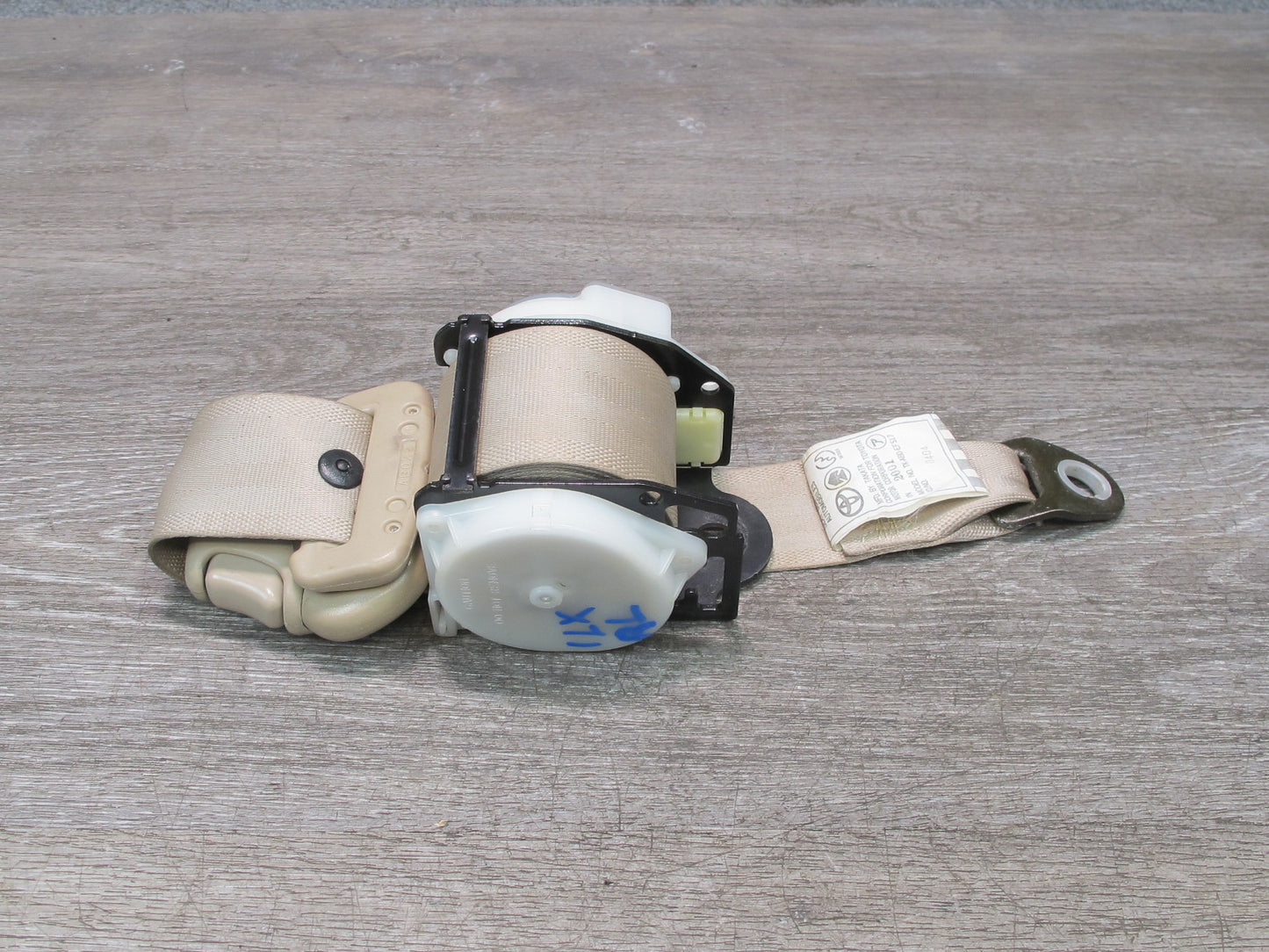 98-02 LEXUS LX470 REAR 2ND ROW RIGHT & LEFT SIDE SEATBELT RETRACTOR SET OEM