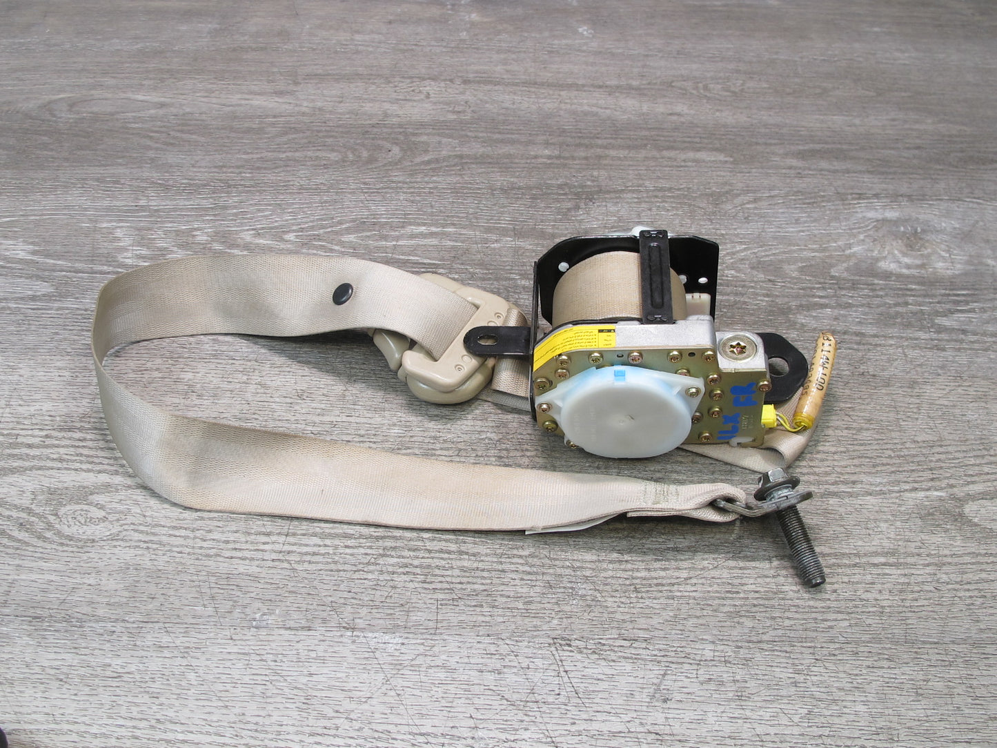 98-02 LEXUS LX470 FRONT RIGHT & LEFT SIDE SEATBELT RETRACTOR SET OEM