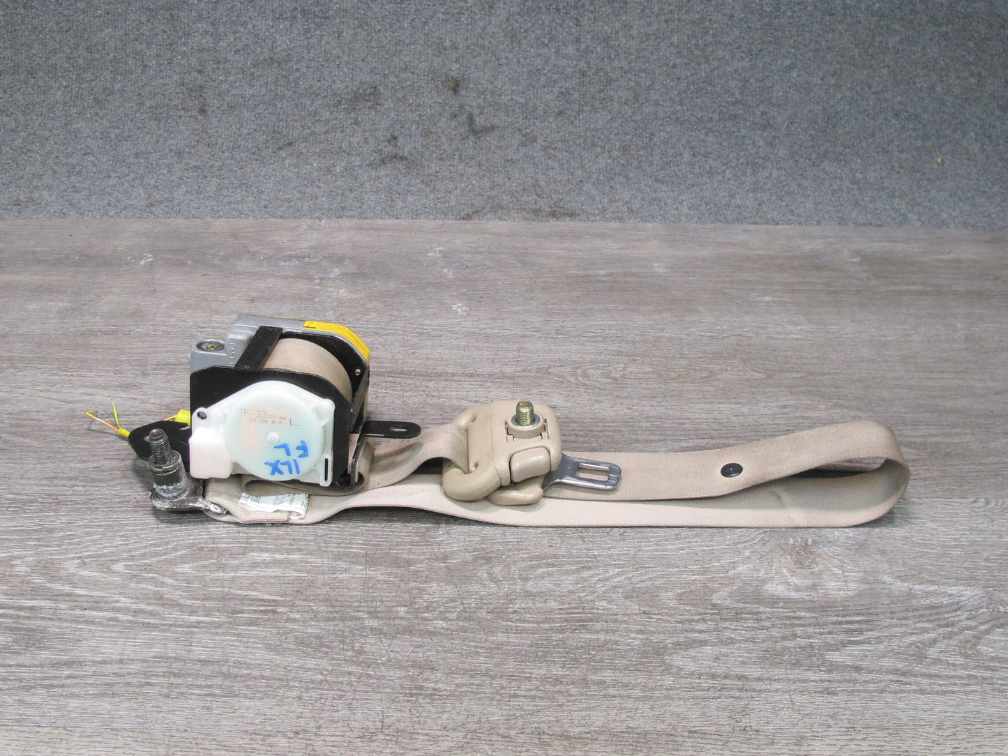 98-02 LEXUS LX470 FRONT RIGHT & LEFT SIDE SEATBELT RETRACTOR SET OEM