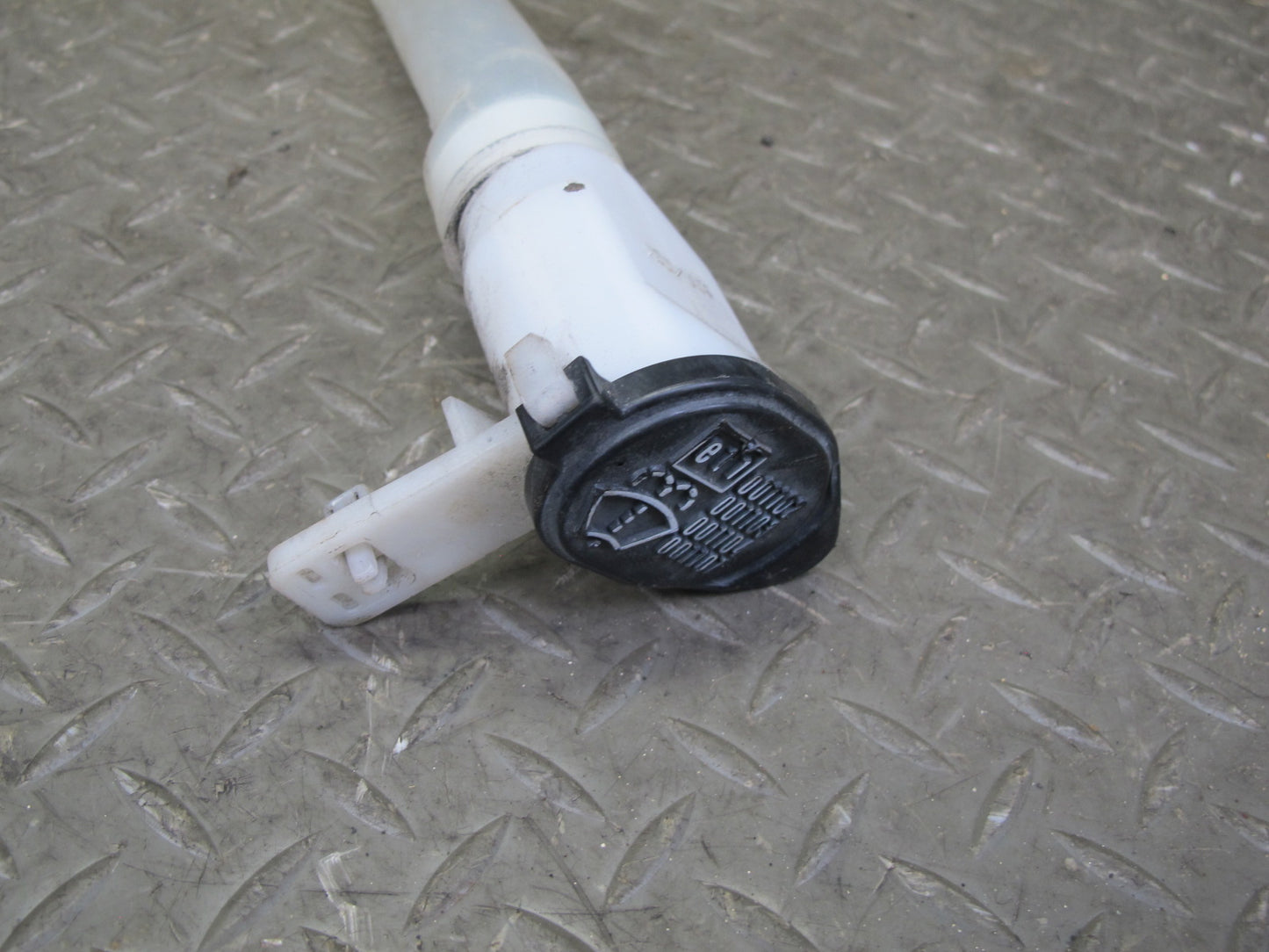 1998-2007 Lexus J100L LX470 Windshield Washer Fluid Reservoir Tank Neck Pump