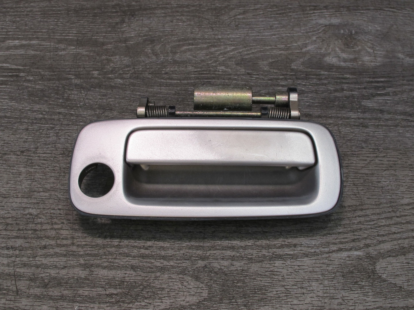 95-97 Lexus UCF20L LS400 Front Right Passenger Door Exterior Handle Silver OEM