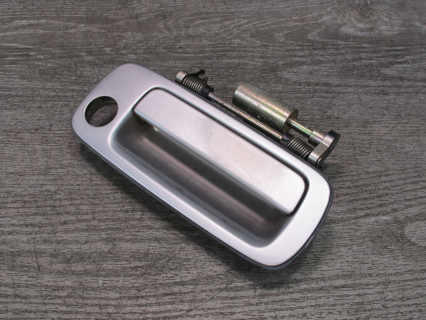 95-97 Lexus UCF20L LS400 Front Right Passenger Door Exterior Handle Silver OEM