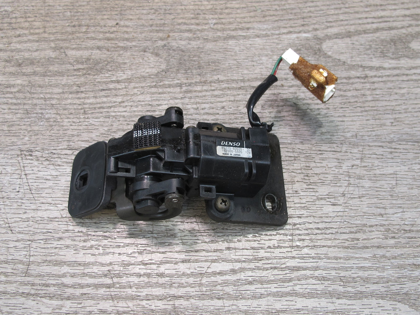 1998-2007 Lexus J100L LX470 Rear Quarter Window Actuator Motor Lock Set of 2