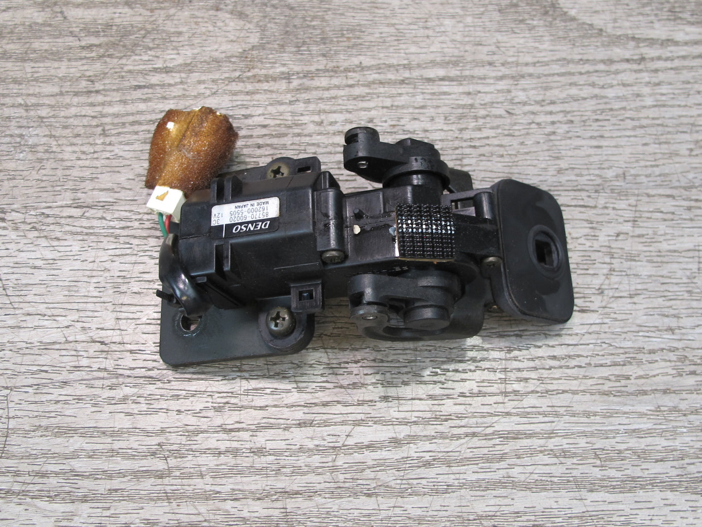 1998-2007 Lexus J100L LX470 Rear Quarter Window Actuator Motor Lock Set of 2