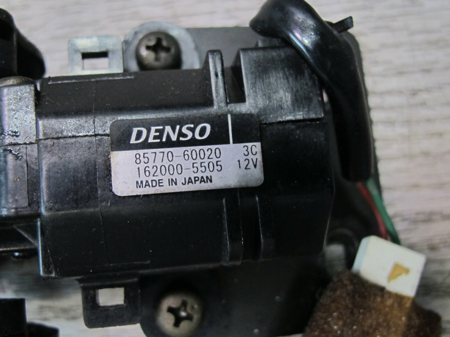 1998-2007 Lexus J100L LX470 Rear Quarter Window Actuator Motor Lock Set of 2
