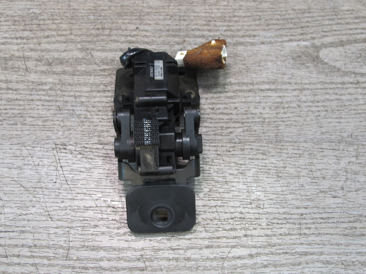 1998-2007 Lexus J100L LX470 Rear Quarter Window Actuator Motor Lock Set of 2