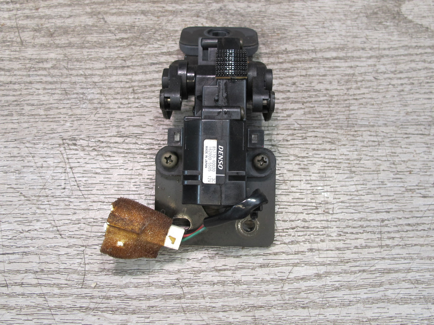 1998-2007 Lexus J100L LX470 Rear Quarter Window Actuator Motor Lock Set of 2