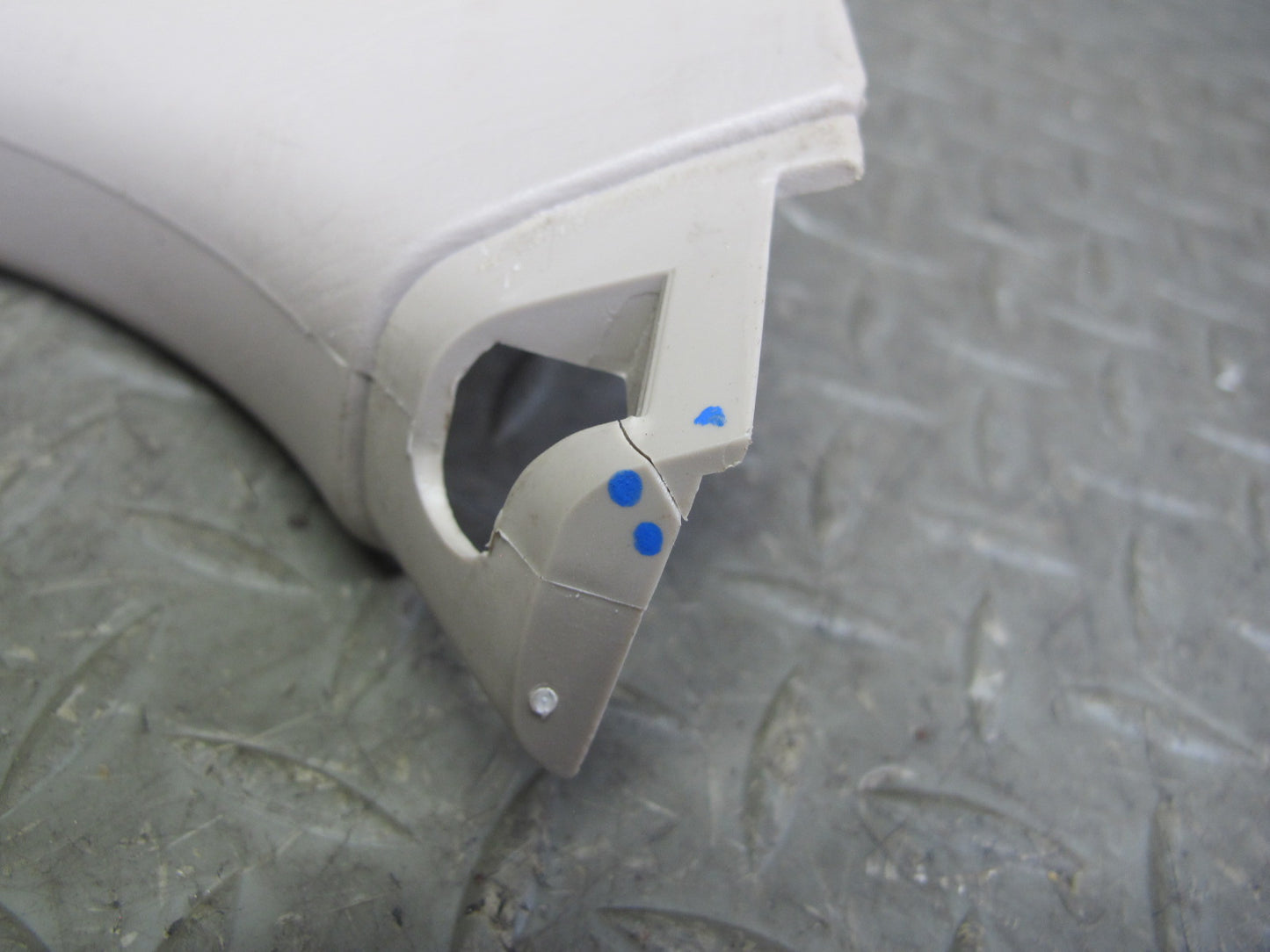 1998-2007 Lexus UZJ100L LX470 Front Left Side Lower Kick Trim Panel Cover