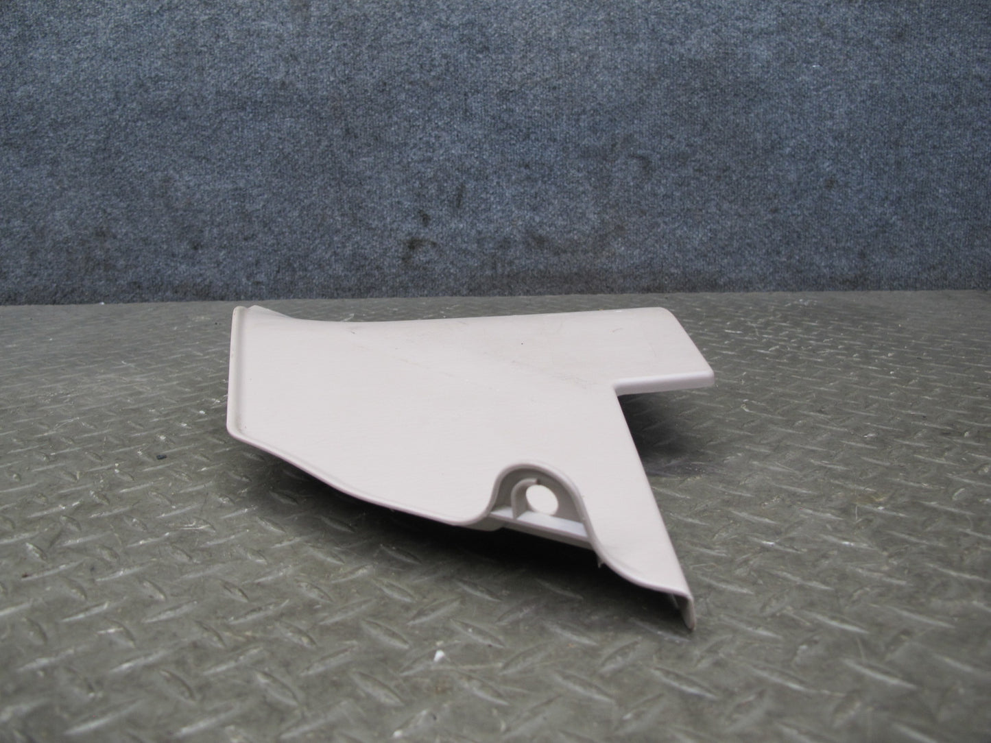 1998-2007 Lexus UZJ100L LX470 Front Left Side Lower Kick Trim Panel Cover