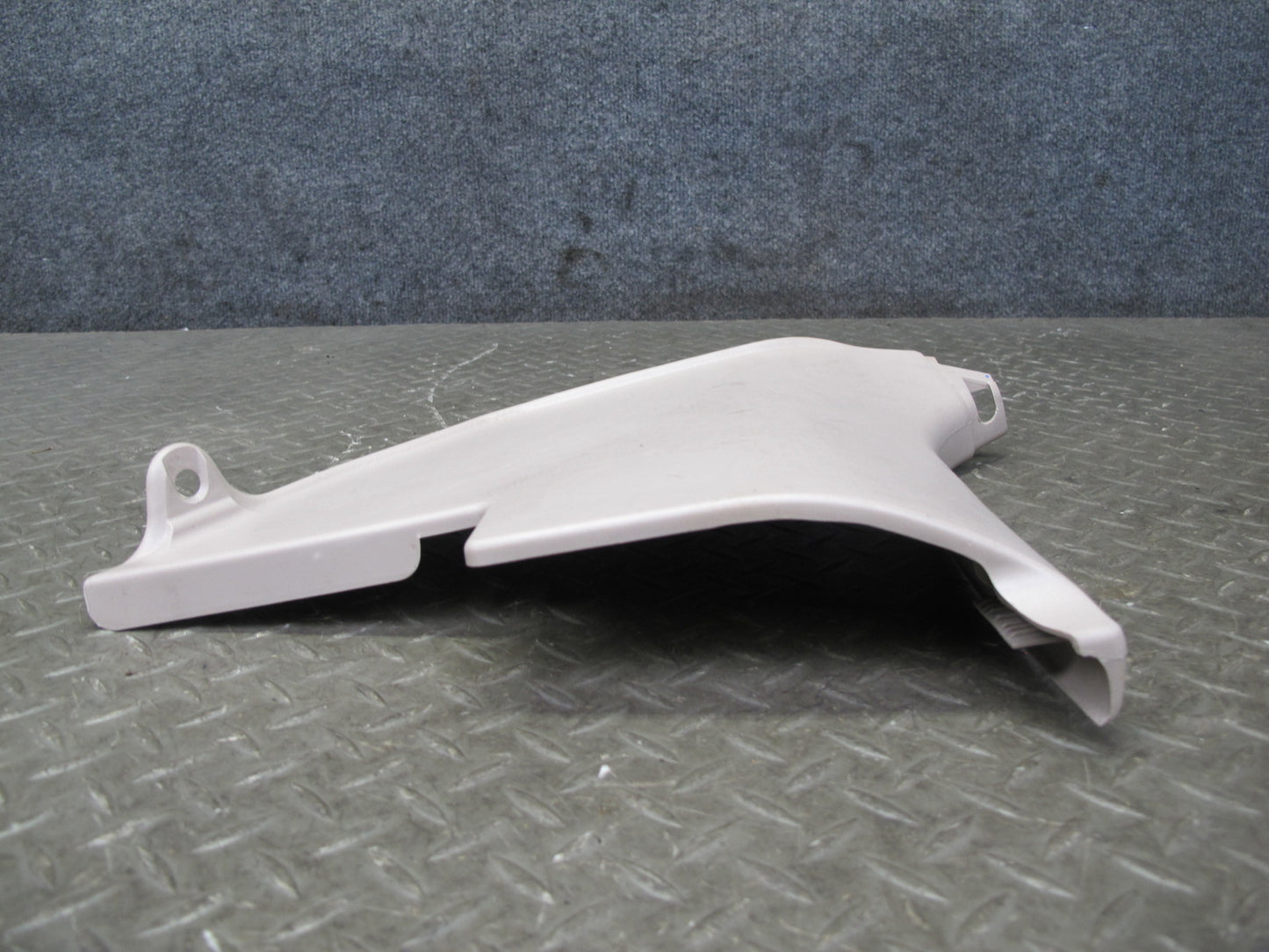 1998-2007 Lexus UZJ100L LX470 Front Left Side Lower Kick Trim Panel Cover