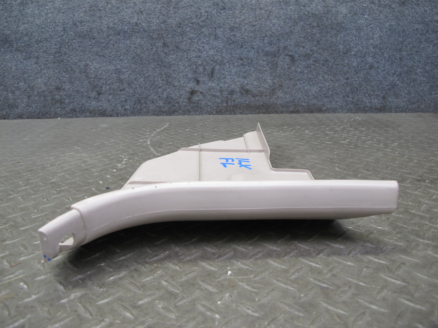 1998-2007 Lexus UZJ100L LX470 Front Left Side Lower Kick Trim Panel Cover