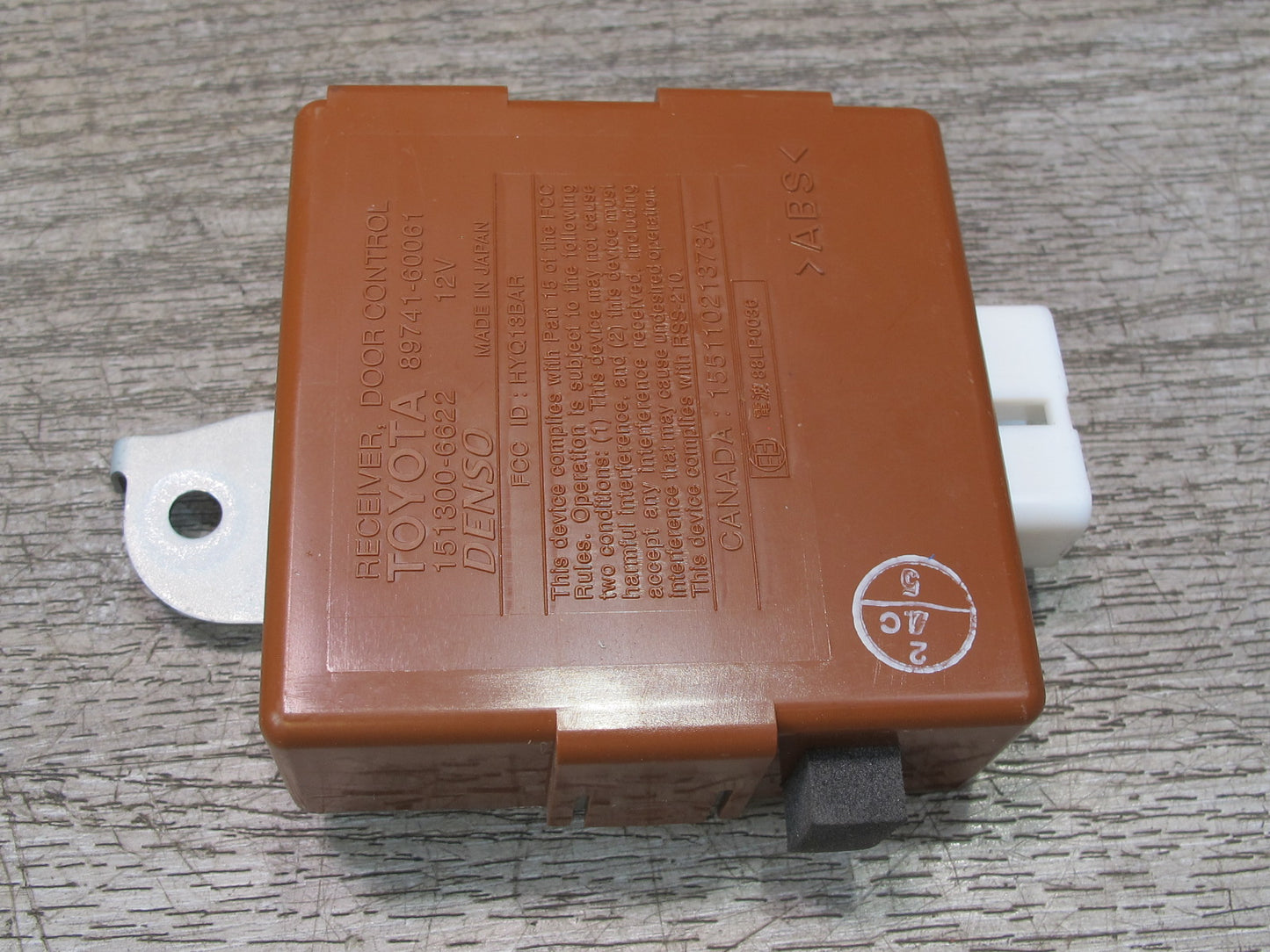 1999-2002 Lexus J100 LX470 Door Receiver Control Module 89741-60061