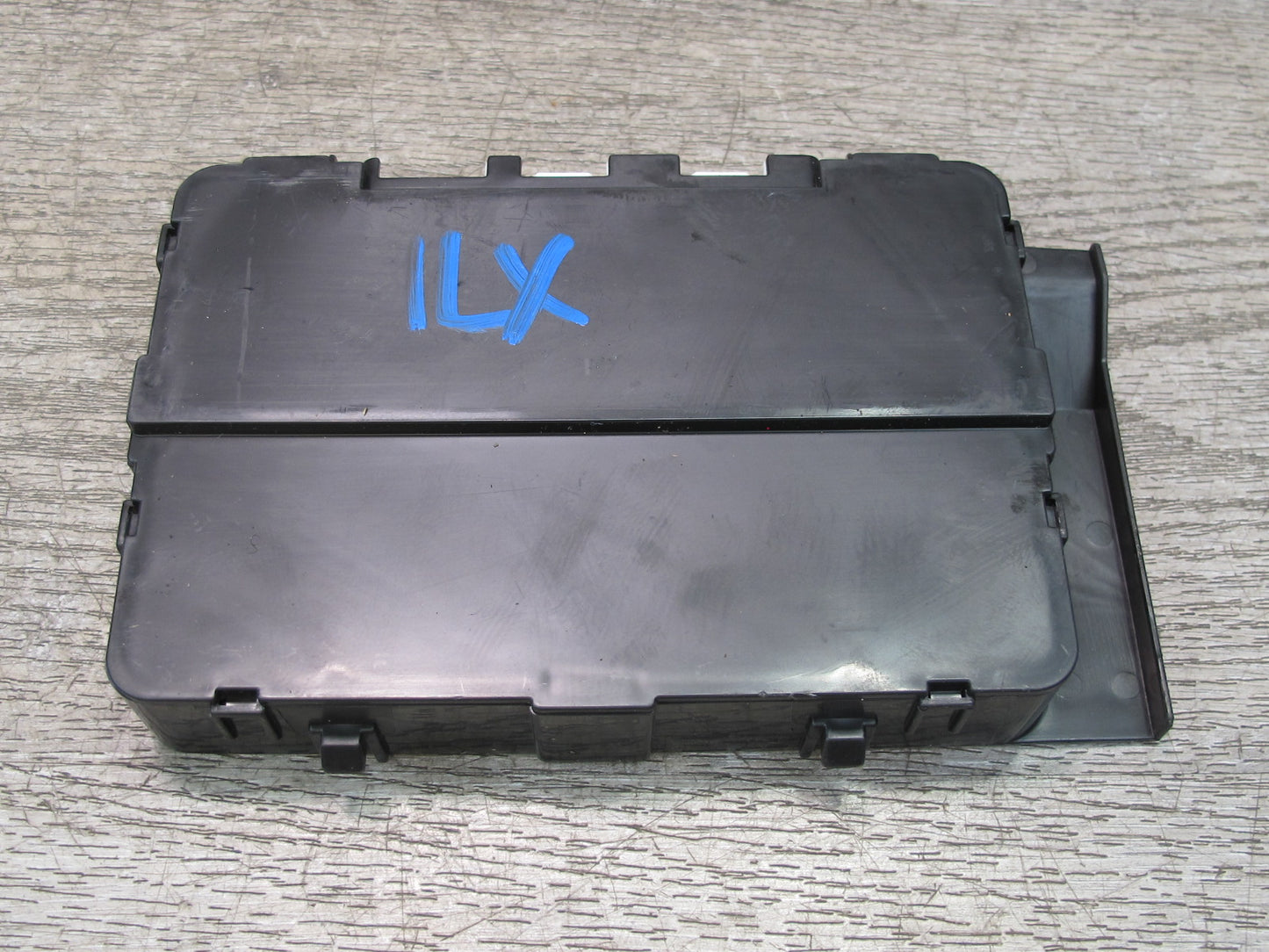 1999-2002 Lexus J100 LX470 Controller Junction Instrument Panel Module