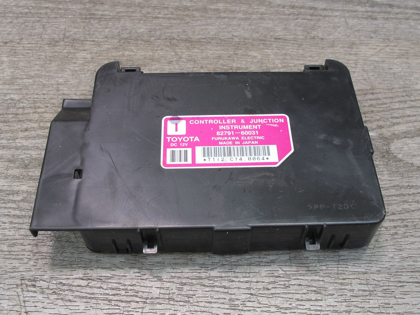 1999-2002 Lexus J100 LX470 Controller Junction Instrument Panel Module