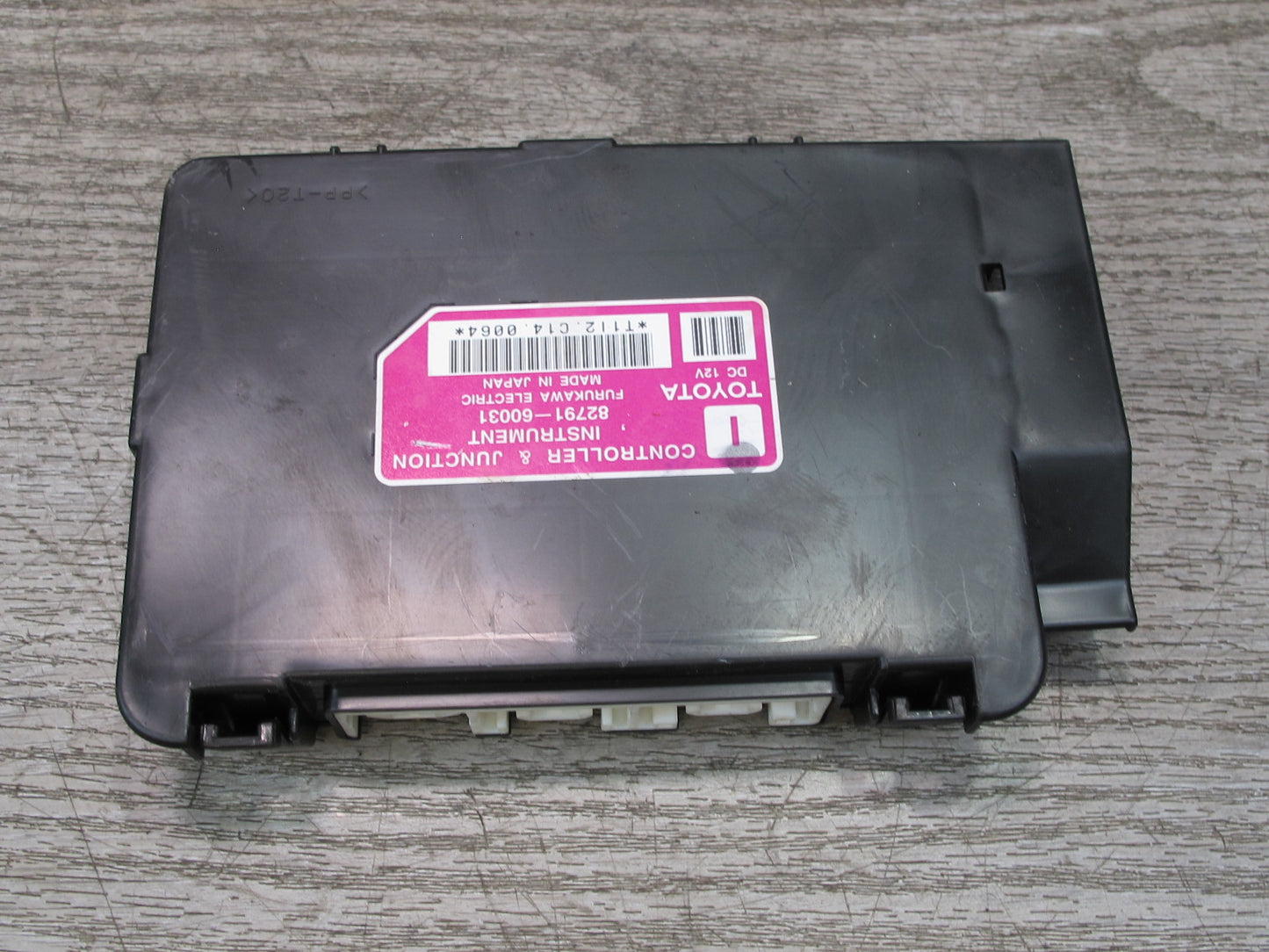 1999-2002 Lexus J100 LX470 Controller Junction Instrument Panel Module