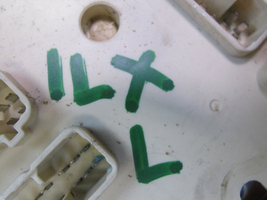 1998-2002 Lexus J100 LX470 Dash Front Left Junction Cabin Fuse Relay Box