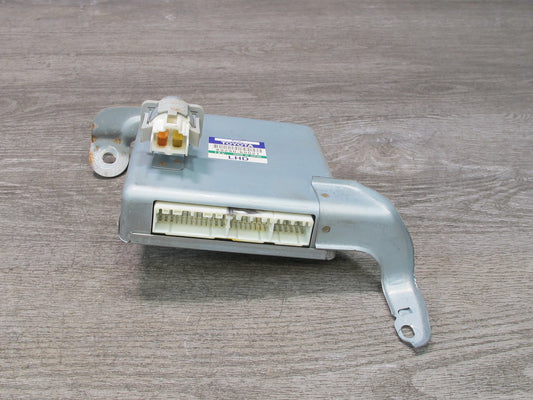 1998-2002 Lexus J100 LX470 Suspension Control Computer Module 89290-60021