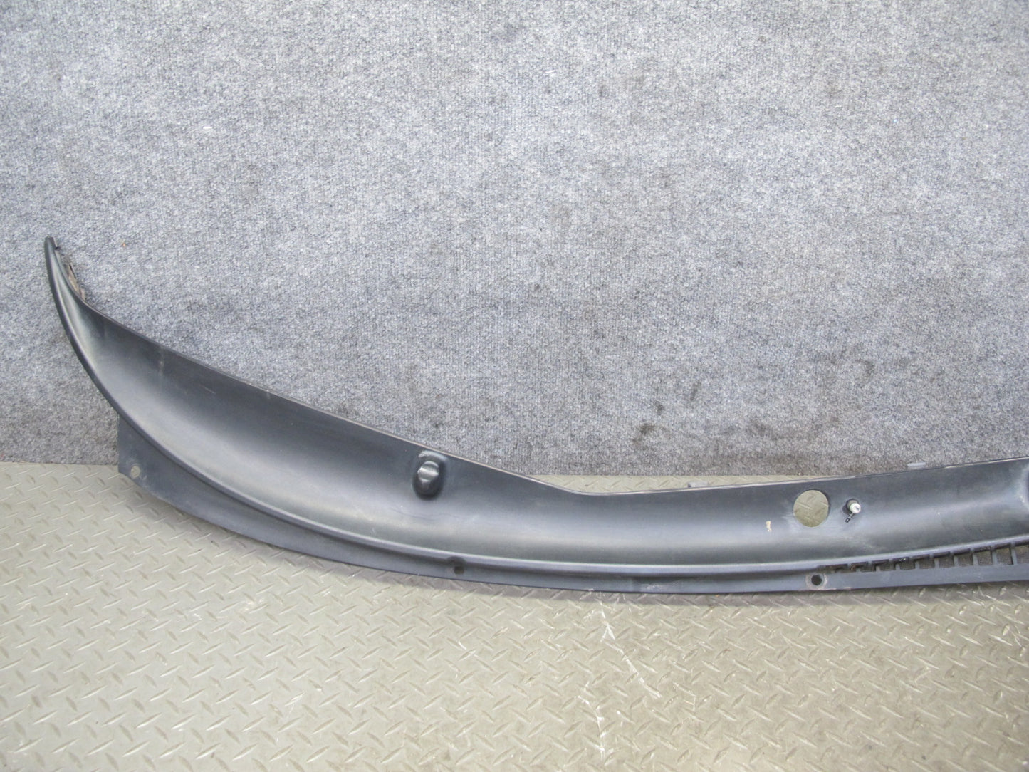 97-04 Chevrolet Corvette C5 Windshield Wiper Cowl Trim Panel 10270322 OEM