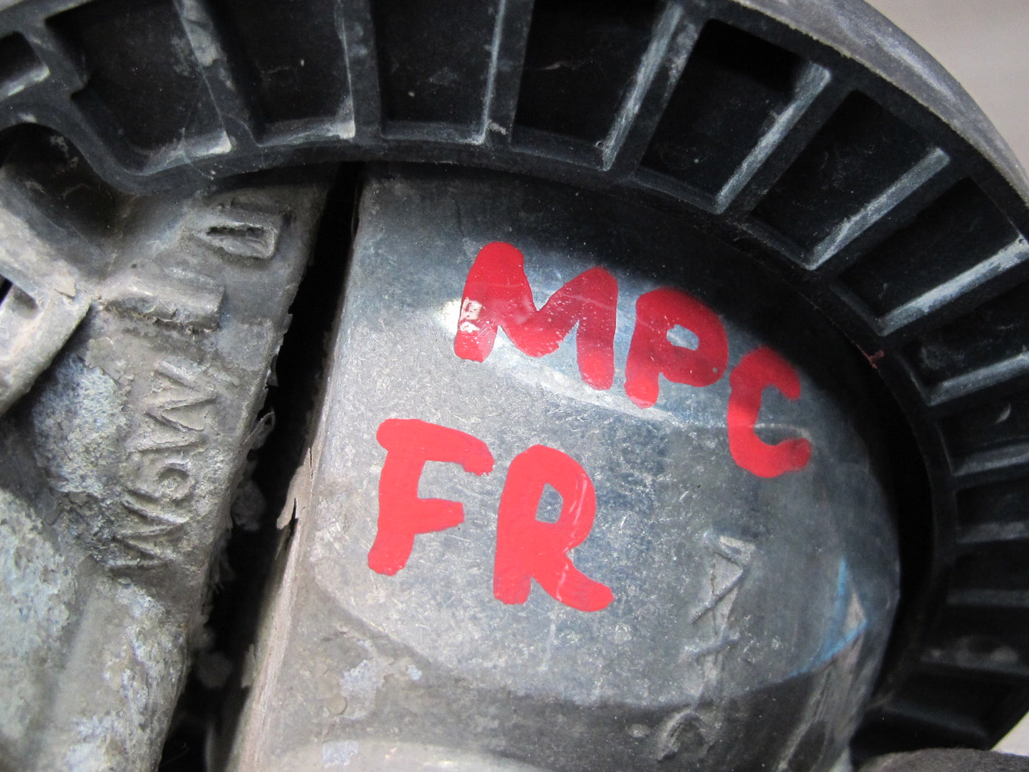 07-13 Mini R55 R56 R57 R58 R59 Set of 2 Front Left & Right Fog Light Lamp OEM