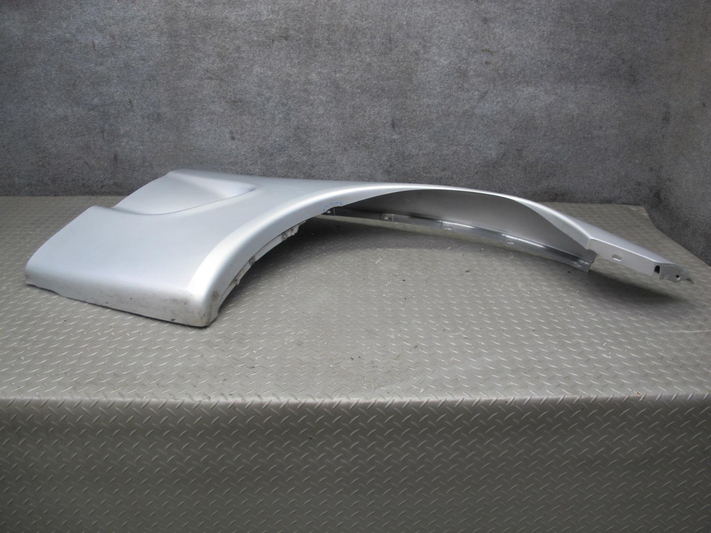 97-04 Chevrolet Corvette C5 Front Right Fender Shell Cover Panel Silver OEM
