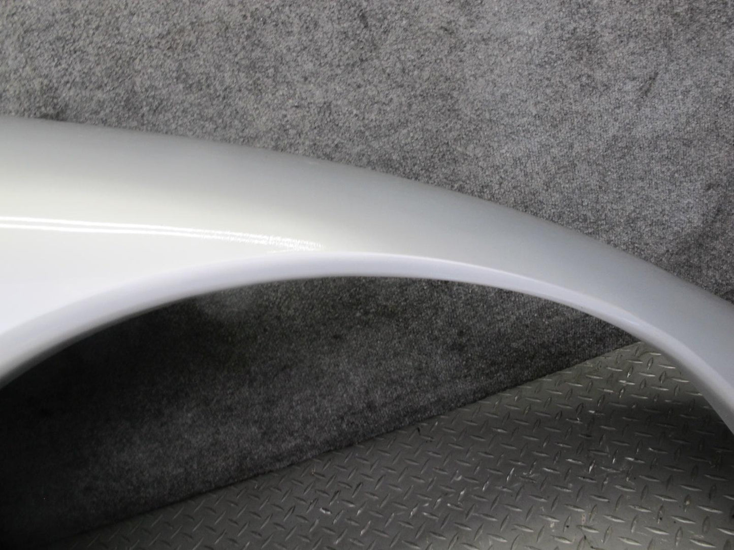 97-04 Chevrolet Corvette C5 Front Right Fender Shell Cover Panel Silver OEM