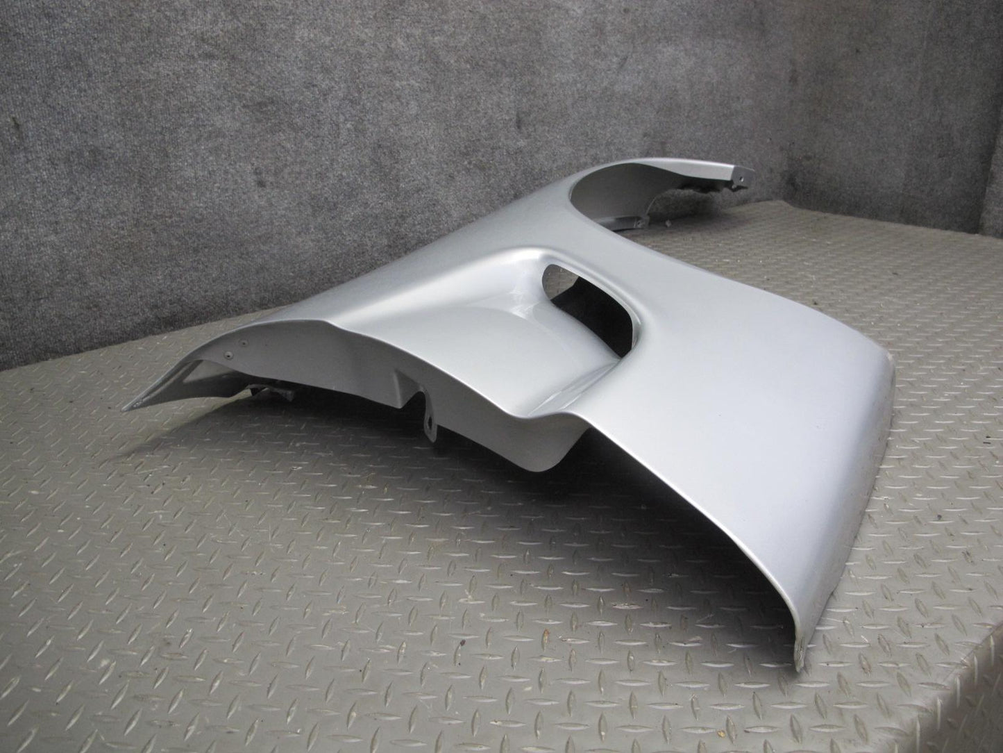 97-04 Chevrolet Corvette C5 Front Right Fender Shell Cover Panel Silver OEM