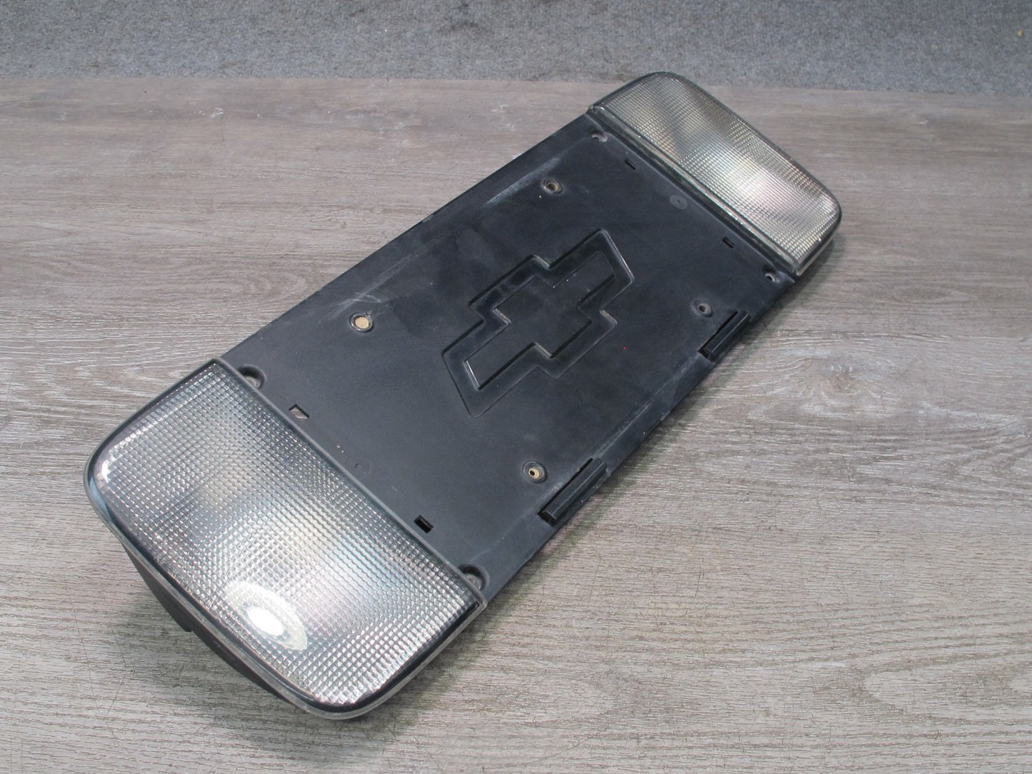 97-04 Chevrolet Corvette C5 Rear Reverse Light License Plate Holder 16524094 OEM