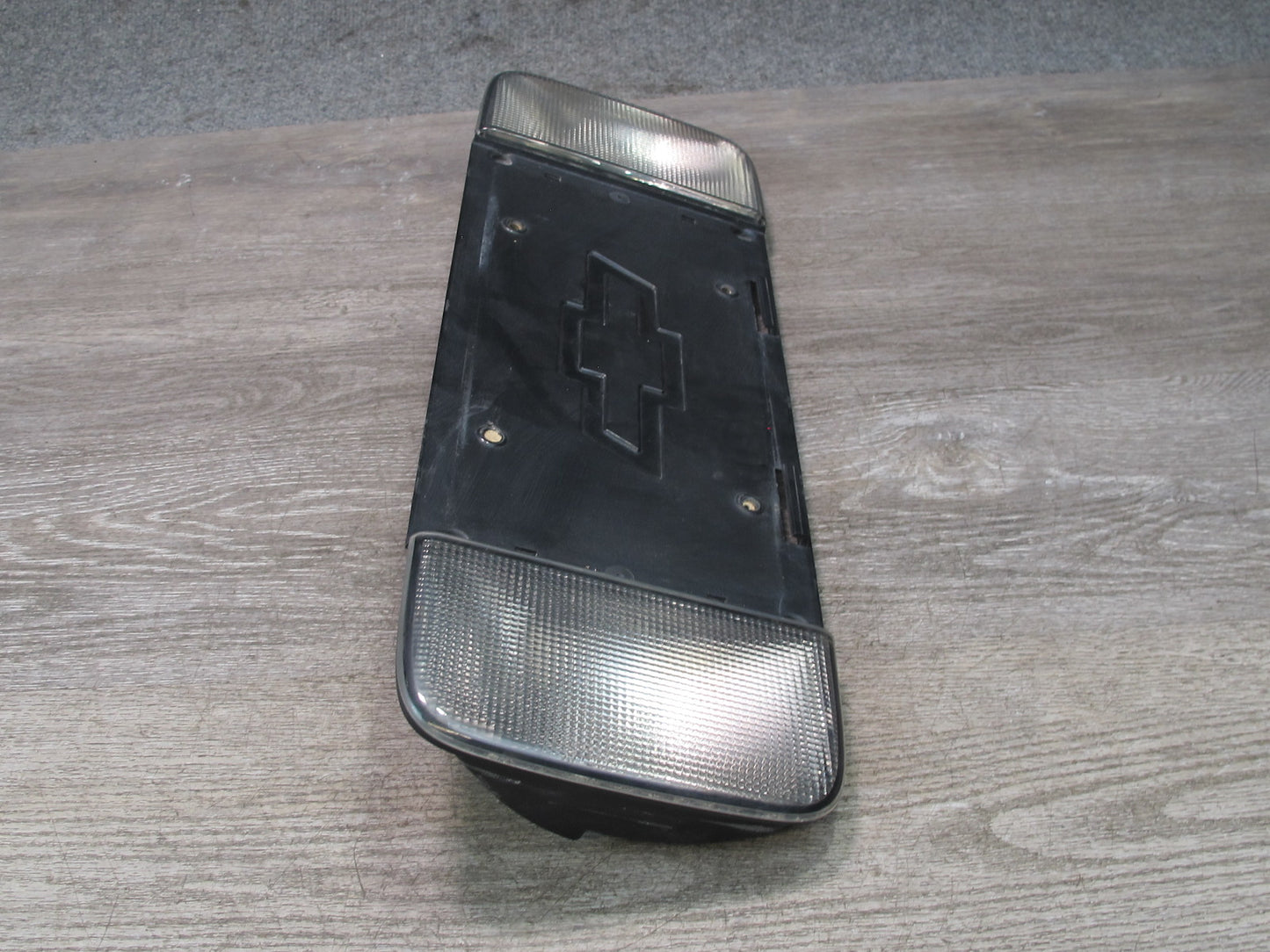 97-04 Chevrolet Corvette C5 Rear Reverse Light License Plate Holder 16524094 OEM
