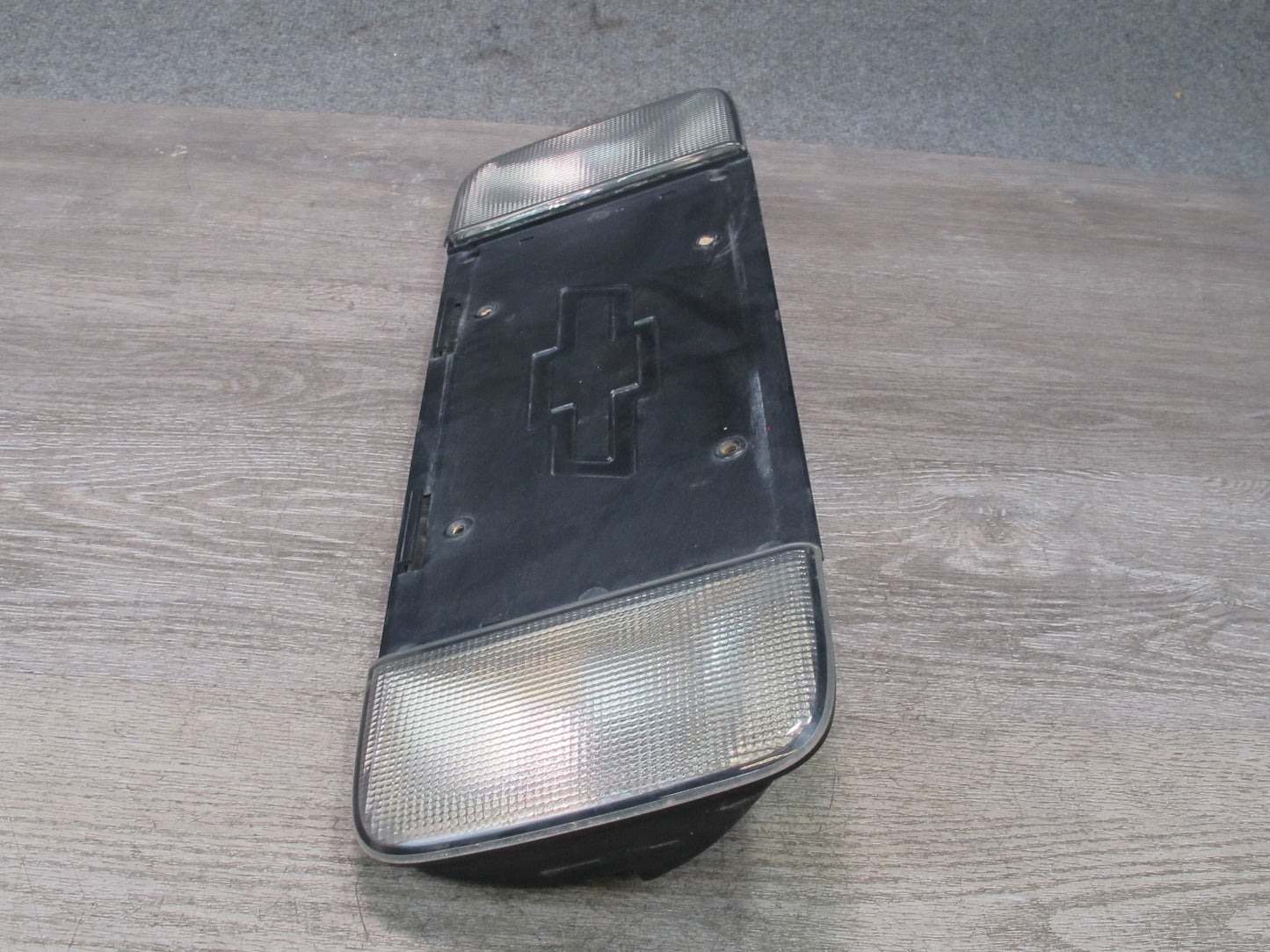 97-04 Chevrolet Corvette C5 Rear Reverse Light License Plate Holder 16524094 OEM