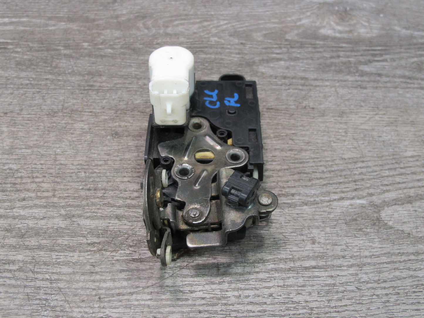 97-04 Chevrolet Corvette C5 Left Driver Door Lock Latch Actuator OEM