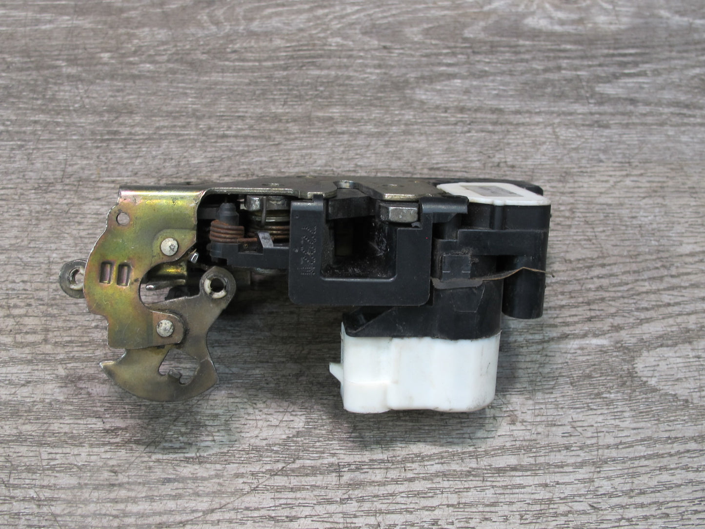 97-04 Chevrolet Corvette C5 Left Driver Door Lock Latch Actuator OEM