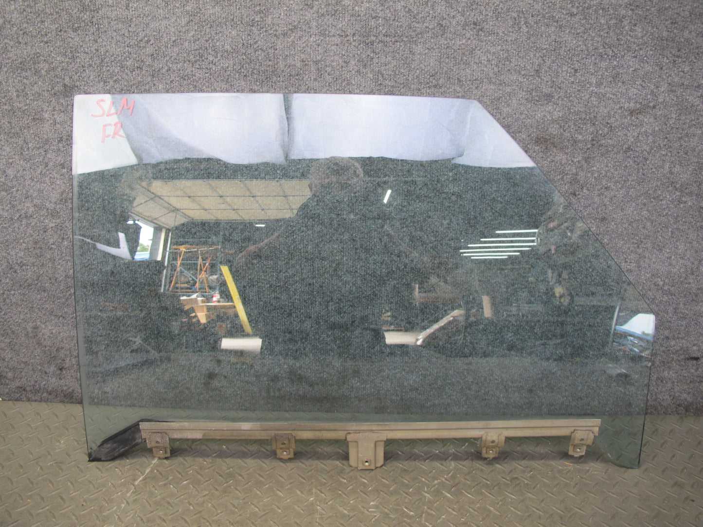 73-89 Mercedes R107 Convertible Front Right Passenger Door Glass Window OEM