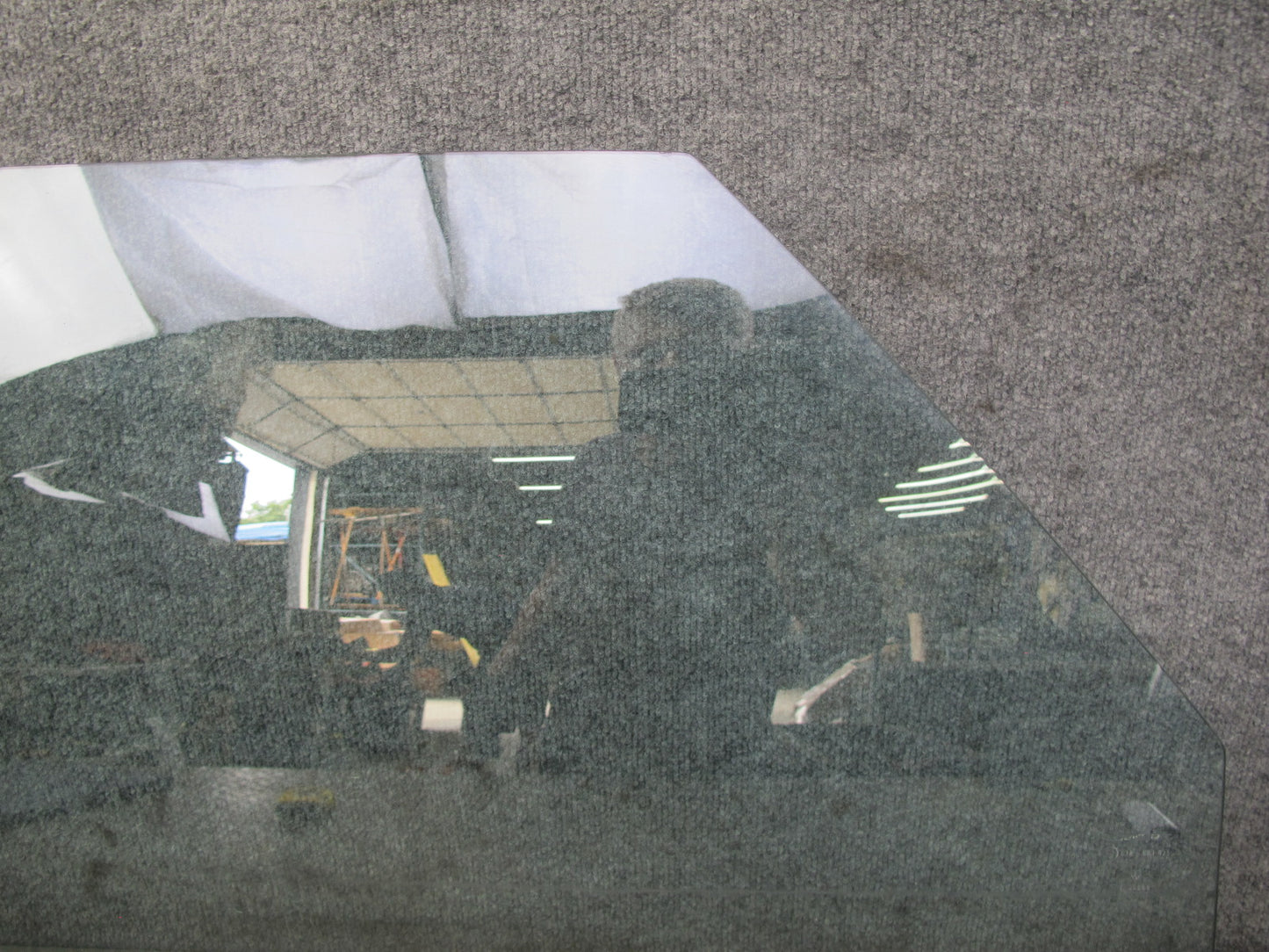 73-89 Mercedes R107 Convertible Front Right Passenger Door Glass Window OEM